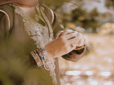 SEUS DEFEITOS ME FAZEM&nbsp;CRESCER